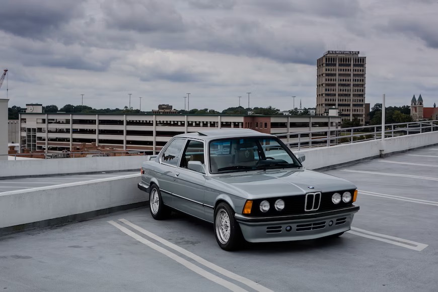 BMW E21