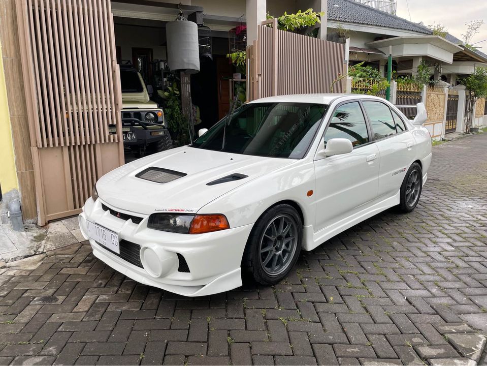 Mitsubishi Lancer CK4 Bosy Kit EVO4
