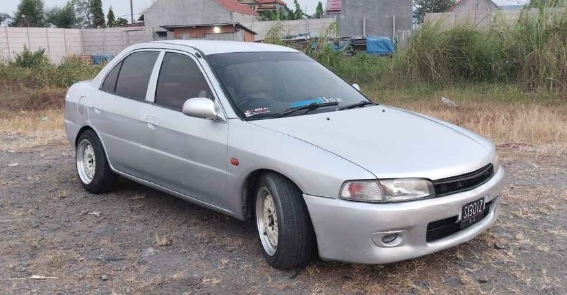 Mitsubishi Lancer CK4