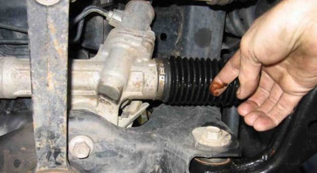 Power Steering Hidrolik Yang Bocor